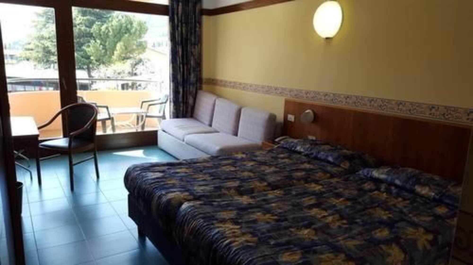 Hotel Royal Garda  Zewnętrze zdjęcie