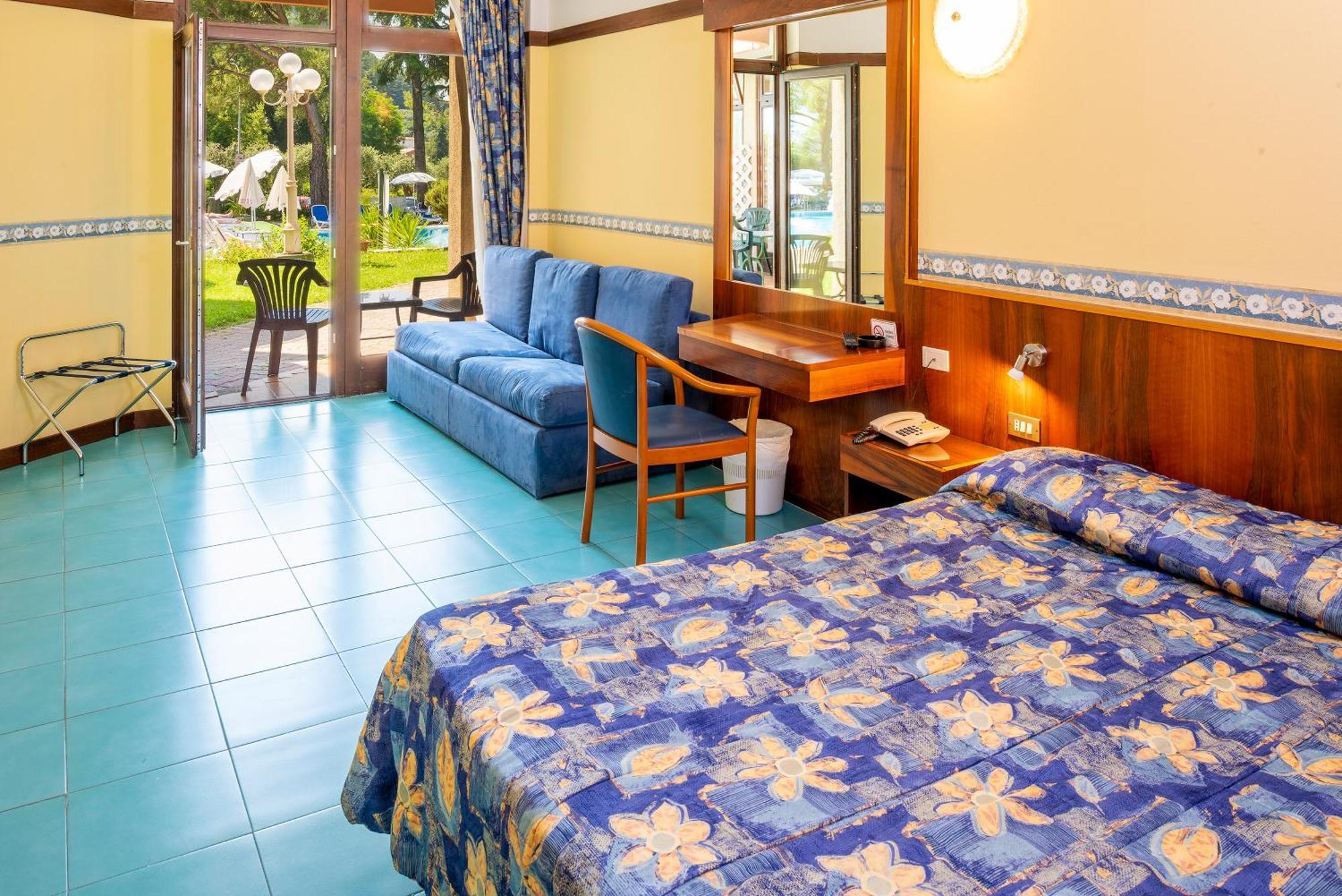 Hotel Royal Garda  Zewnętrze zdjęcie