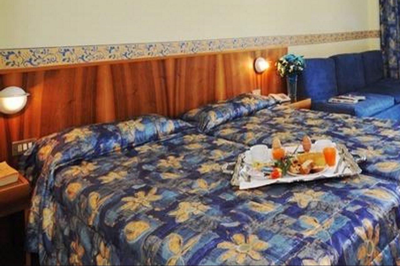 Hotel Royal Garda  Zewnętrze zdjęcie