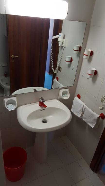 Hotel Royal Garda  Pokój zdjęcie