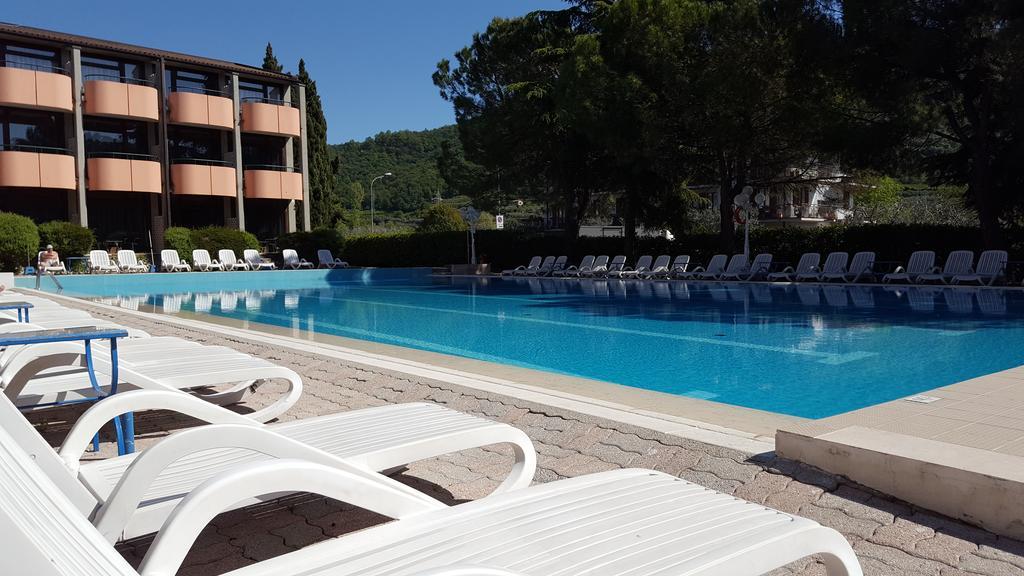 Hotel Royal Garda  Zewnętrze zdjęcie